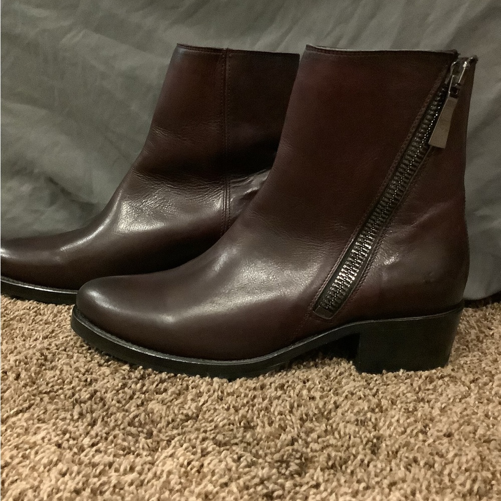 Frye short boots